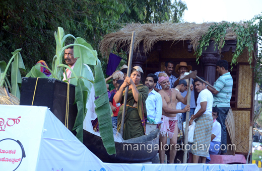 Konkani lokostav procession